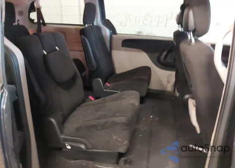 2013 Dodge Grand Caravan Sxt z USA, uszkodzony, nr VIN 2C4RDGCG1DR739533